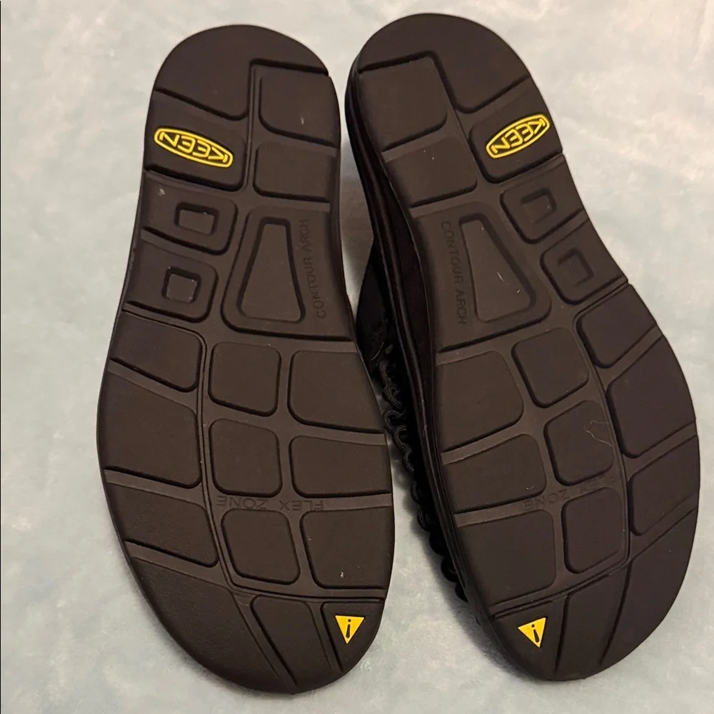KEEN Men's Black Woven Slip-On Sandals Like‎ New
